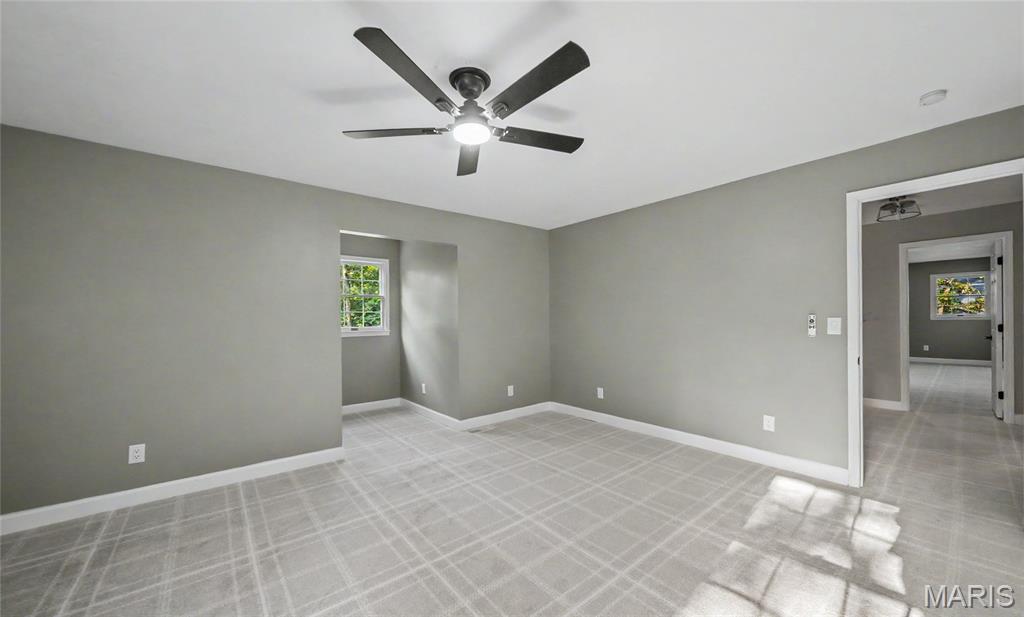 Photo 32