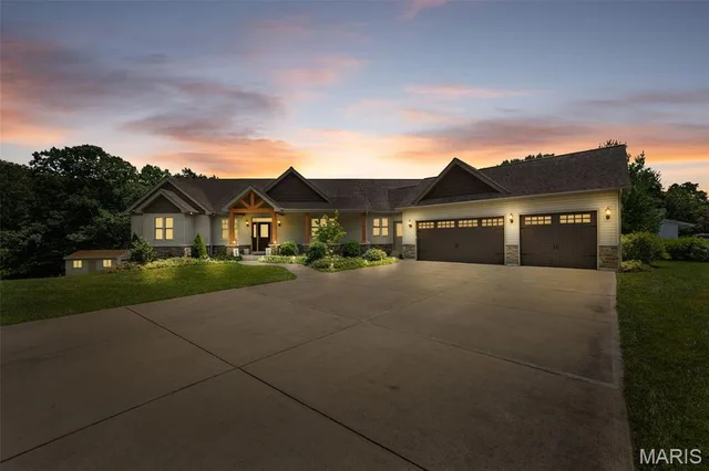 Front exterior — 270 Vatterott Farm Road Pacific Missouri real estate