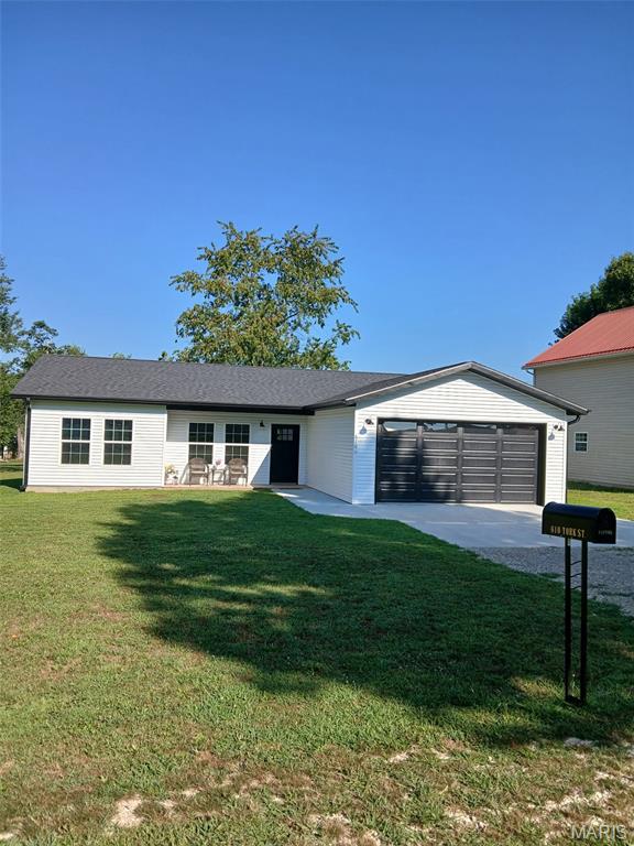 610 York Street Crocker Missouri 3 bedroom 2 bathroom home for sale listed at $239,000