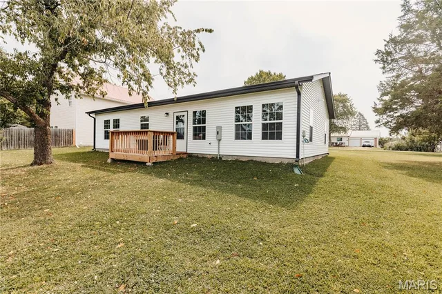 Front exterior — 610 York Street Crocker Missouri real estate