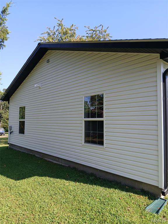 Primary bedroom — 610 York Street Crocker Missouri real estate
