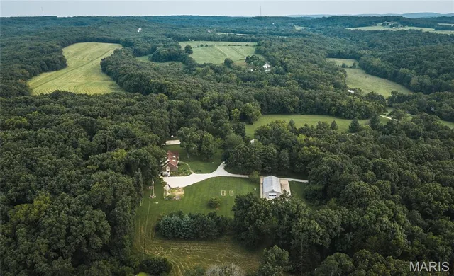 16470 Maries Road 521, Vichy MO