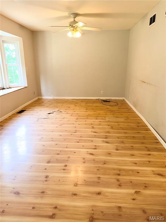 Living room — 10540 Butler Circle Rolla Missouri real estate