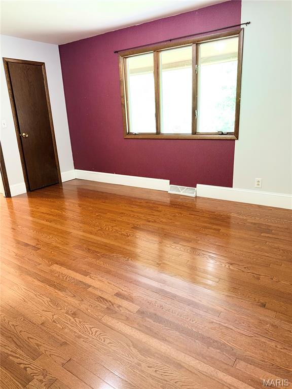 Primary bedroom — 10540 Butler Circle Rolla Missouri real estate