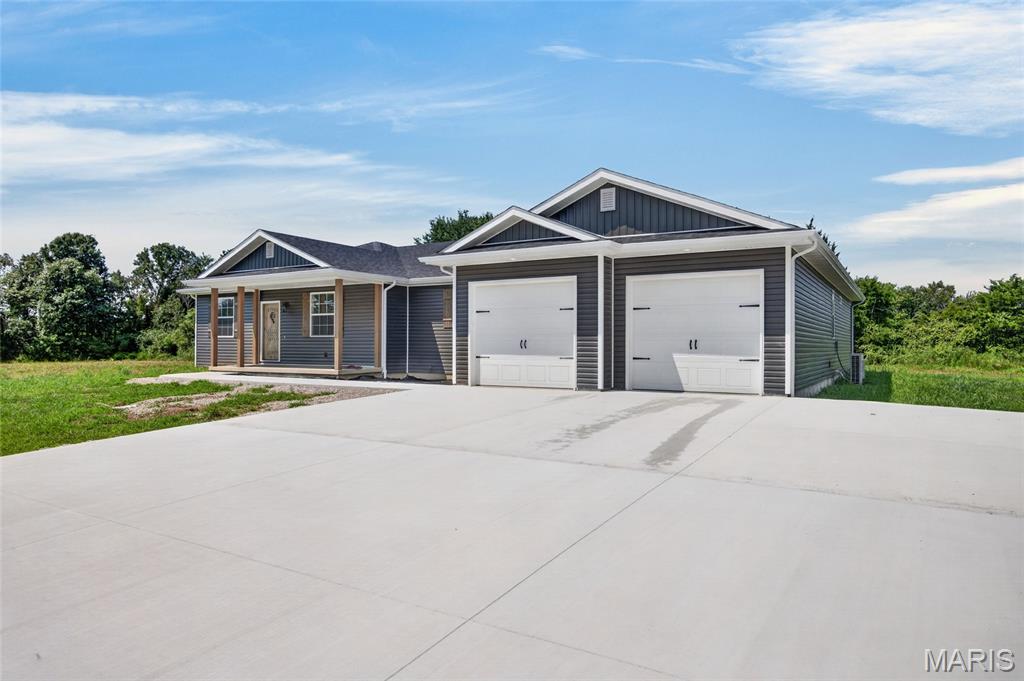 22835 Patton Lane Lebanon Missouri 4 bedroom 3 bathroom home for sale listed at $415,000