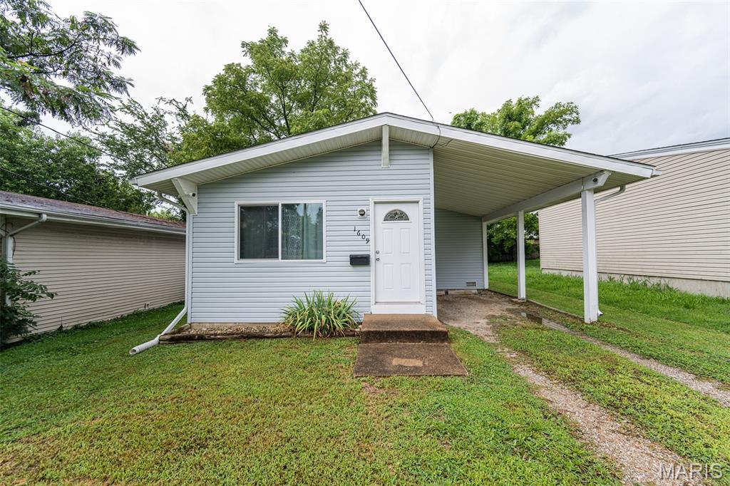 1609 Heller Street Rolla Missouri 3 bedroom 1 bathroom home for sale listed at $139,900