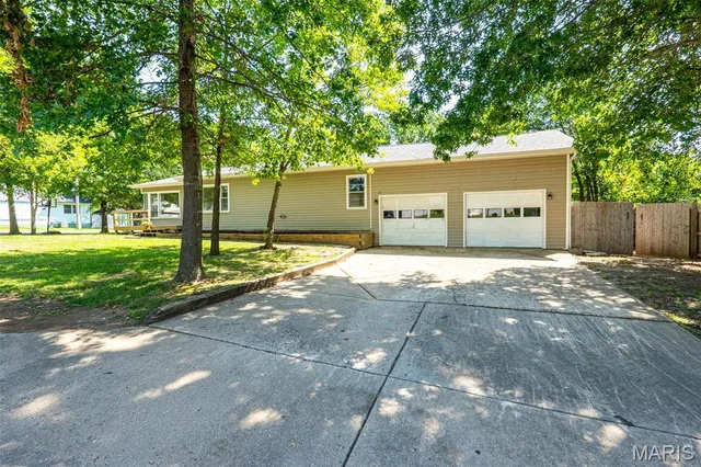 Kitchen — 102 Poe Drive Rolla Missouri real estate