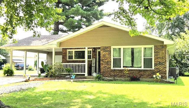 428 Winter Drive, St James MO