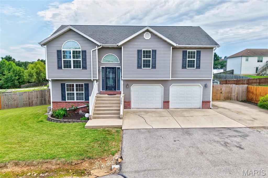 22857 Revelation Road, Waynesville MO