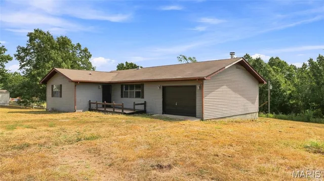 Front exterior — 13906 Elm Drive Plato Missouri real estate