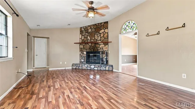 Primary bedroom — 13906 Elm Drive Plato Missouri real estate