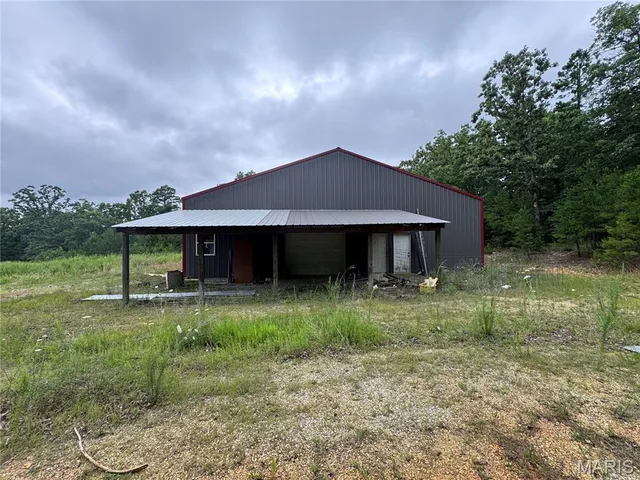 Primary bedroom — 18205 Whitlock Road Licking Missouri real estate