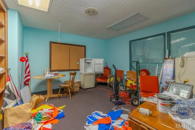 Primary bedroom — 22444 Highway MM Lebanon Missouri real estate