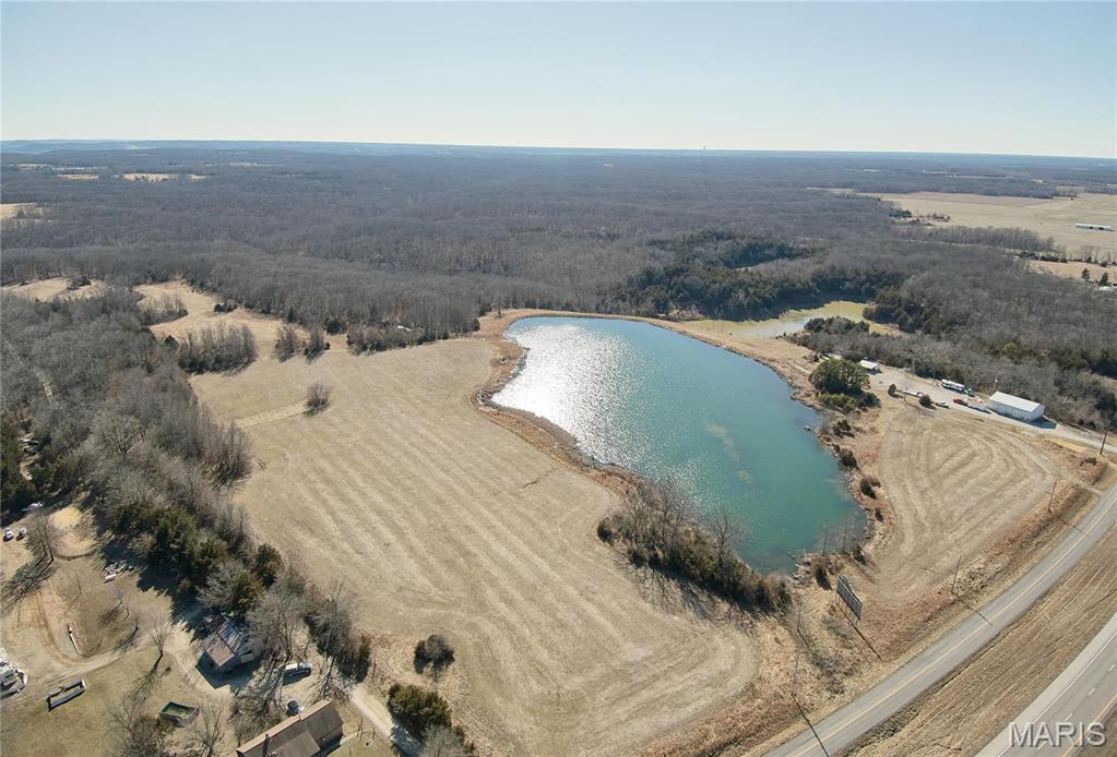 33.64 AC S Outer Road 1-70 New Florence Missouri home for sale listed at $1,600,000