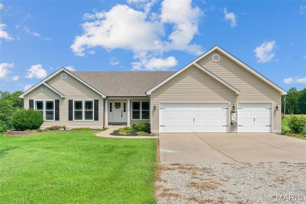 23507 Cabin Ridge Drive, Warrenton MO