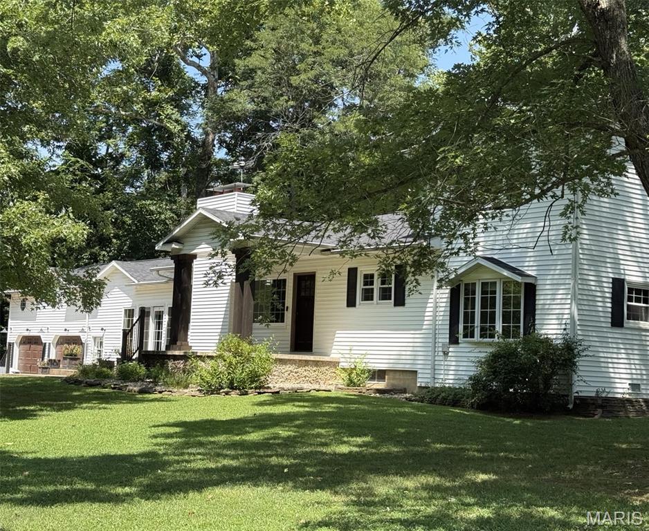 2710 Highway 17, Iberia MO