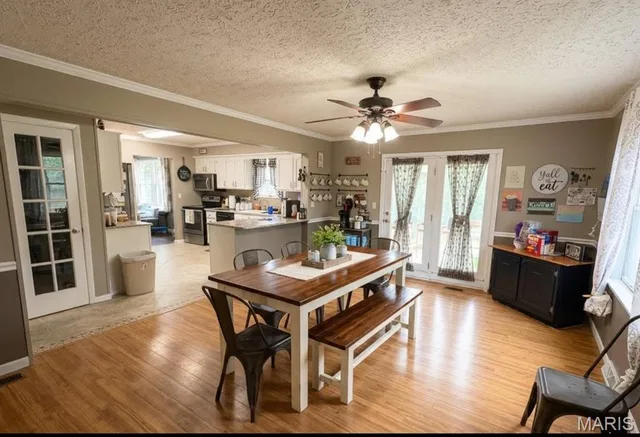 Primary bedroom — 107 Prospect Street Waynesville Missouri real estate