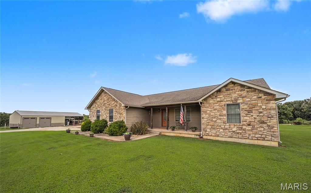 18960 County Road 1000 St James Missouri 3 bedroom 2 bathroom home for sale listed at $375,000