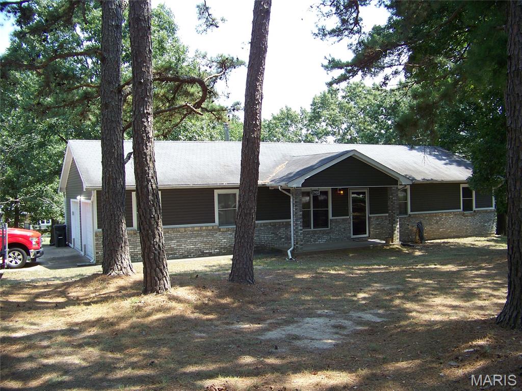 13900 Haystack Lane Dixon Missouri 3 bedroom 2 bathroom home for sale listed at $235,000