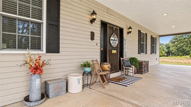 Primary bedroom — 16630 County Road 6120 Newburg Missouri real estate