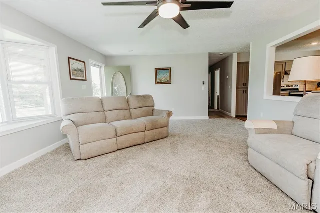 Primary bedroom — 13430 Highway D Dixon Missouri real estate