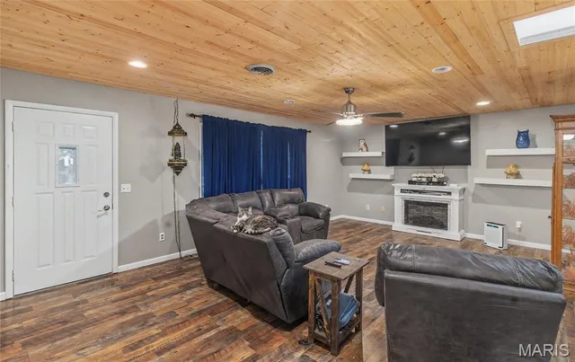 Kitchen — 15801 Hargrove Road St Robert Missouri real estate