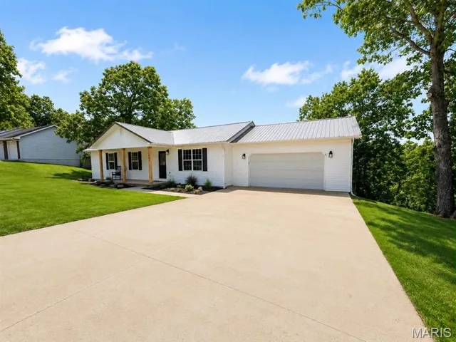 Front exterior — 17080 Lensman Road St Robert Missouri real estate