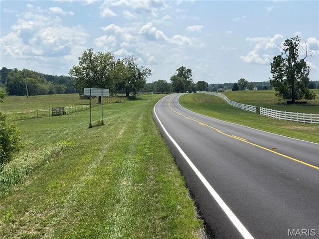 Front exterior — 8.80 acres m/l on Hwy D Eolia Missouri real estate