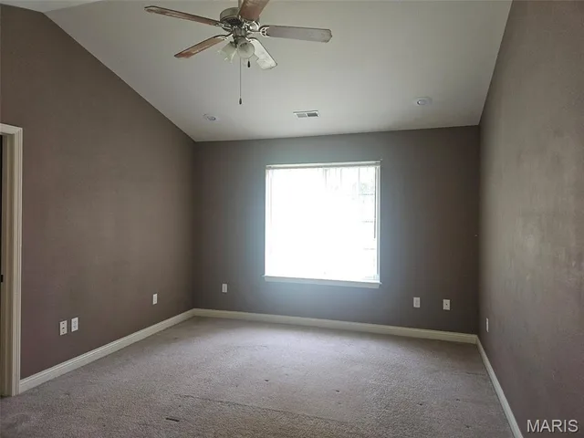 Living room — 107 Pioneer Court Waynesville Missouri real estate
