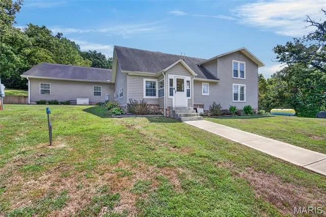 26287 Radcliff Drive, Richland MO