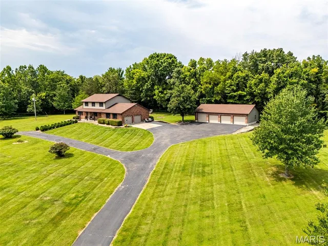 Front exterior — 98 Wooden Nickel Drive Foley Missouri real estate