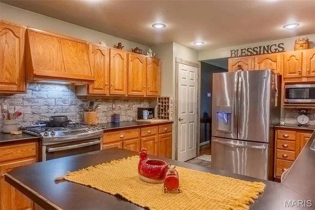 Kitchen — 98 Wooden Nickel Drive Foley Missouri real estate