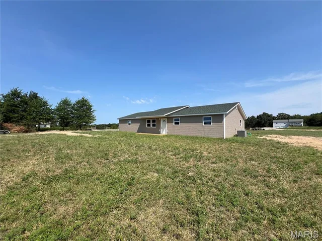 Front exterior — Lot 32 Stephanie Lane Laquey Missouri real estate