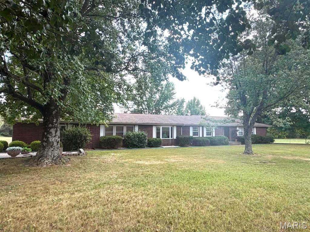 17202 HIGHWAY 64 Lebanon Missouri 4 bedroom 3 bathroom home for sale listed at $479,000