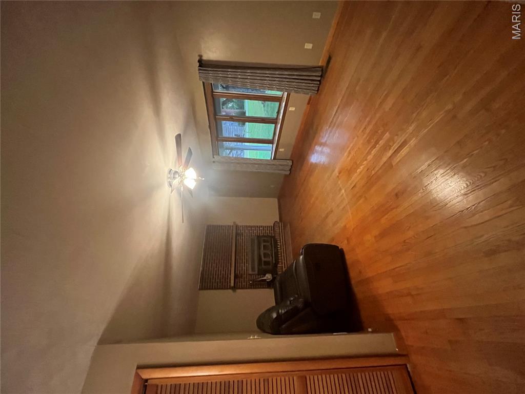 Photo 31