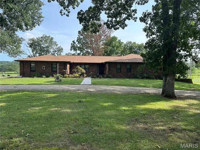 Front exterior — 108 Tinsley Road Bismarck Missouri real estate