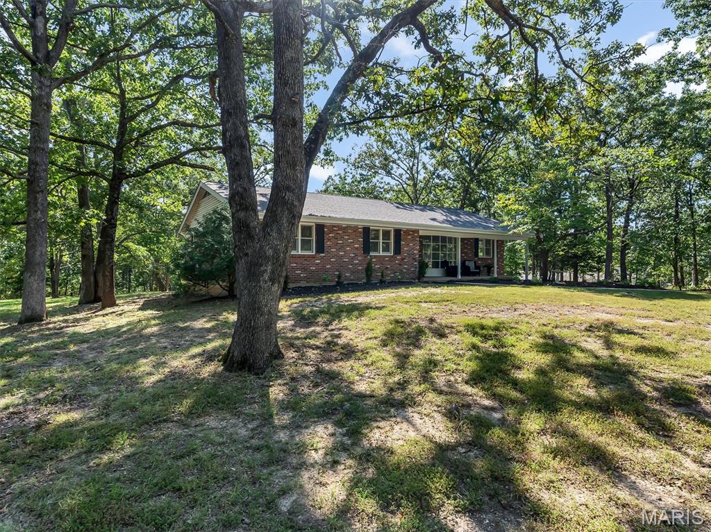 11 Edith Drive Bourbon Missouri 4 bedroom 2 bathroom home for sale listed at $399,900