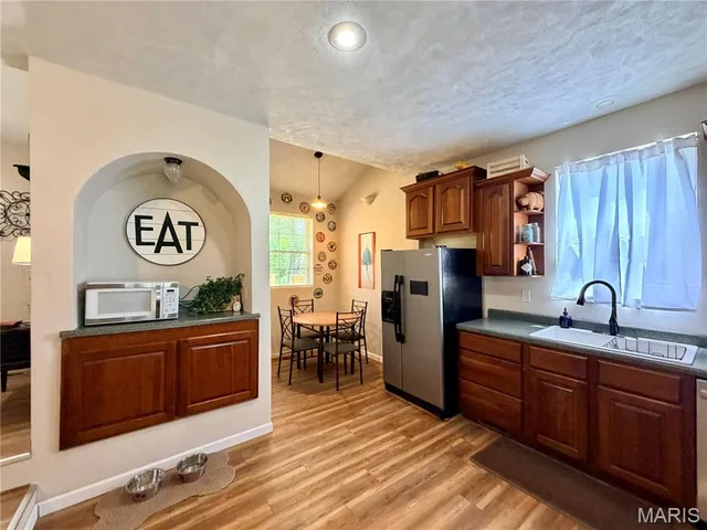 Primary bedroom — 17169 Maries Road 442 Vichy Missouri real estate