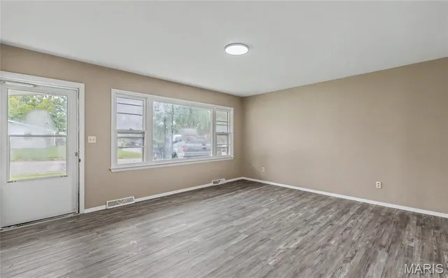 Primary bedroom — 1116 E 9th Street Rolla Missouri real estate