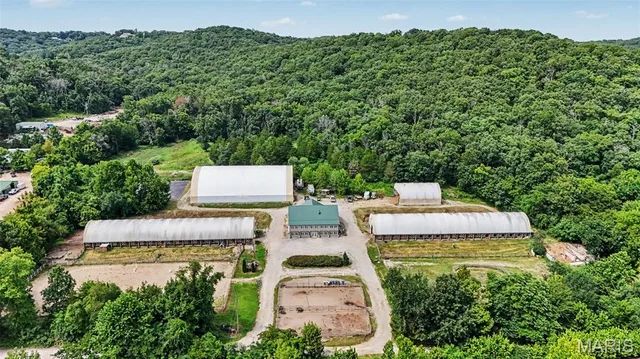 15811 Jedberg Lane, Ballwin MO