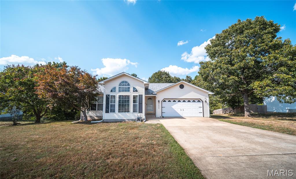 16975 Lensman Road St Robert Missouri 3 bedroom 2 bathroom home for sale listed at $260,000