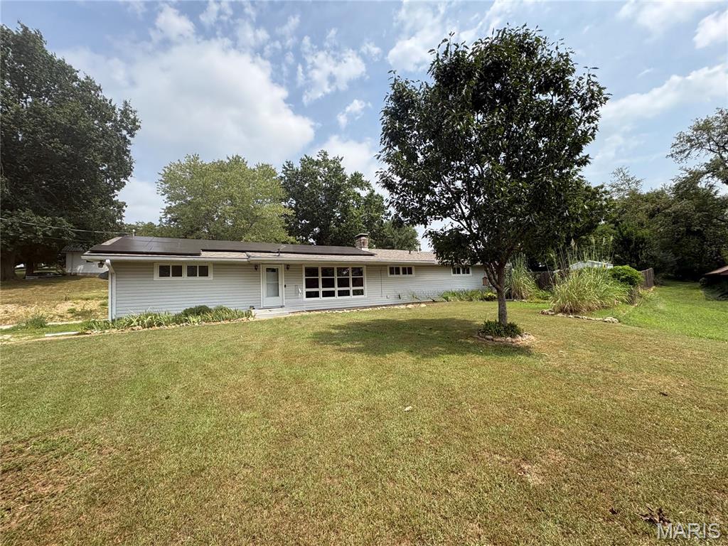 1020 Walnut Street Cabool Missouri 3 bedroom 3 bathroom home for sale listed at $209,900