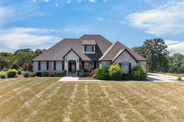 Front exterior — 19111 Promise Drive Lebanon Missouri real estate