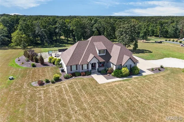 19111 Promise Drive, Lebanon MO