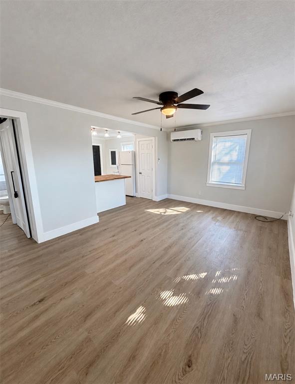 Primary bedroom — 409 E Scioto Street St James Missouri real estate