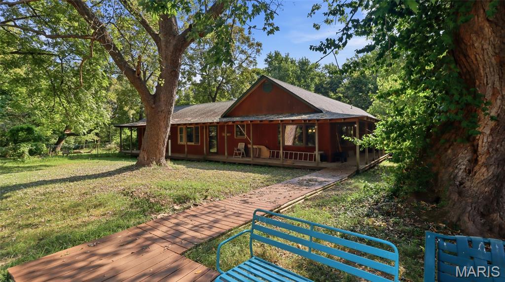 30998 Hutchison Road Lebanon Missouri 3 bedroom 2 bathroom home for sale listed at $275,000