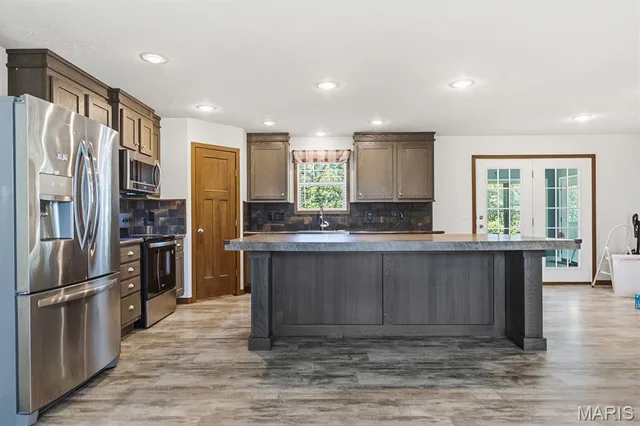 Kitchen — 34515 Maries Road 503 Dixon Missouri real estate