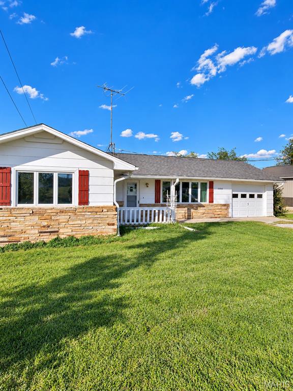 10663 Plato Drive Plato Missouri 2 bedroom 1 bathroom home for sale listed at $119,900