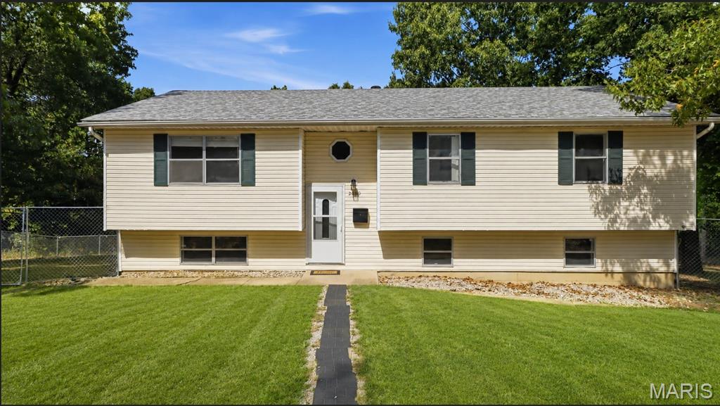 24370 Trolley Lane St Robert Missouri 5 bedroom 3 bathroom home for sale listed at $263,000