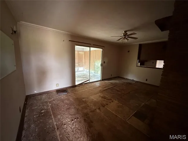 Primary bedroom — 168 Crescent Drive Lebanon Missouri real estate